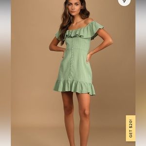 Sage green dress 💚💚